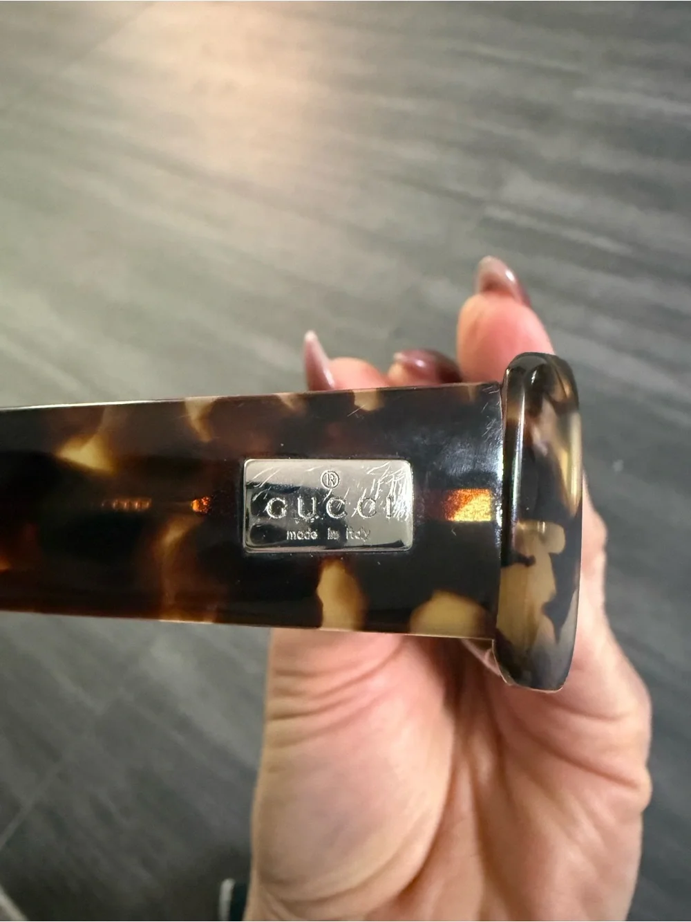 Gucci Tortoiseshell Sunglasses Frame with Gold Logo Plaque - Vintage 90’s/Y2K